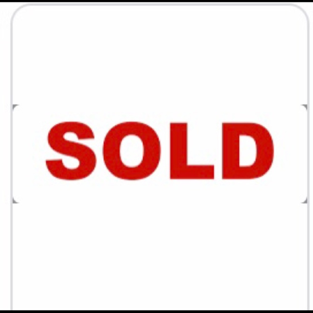 Sold….Cute Worthington XL women’s shirt